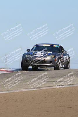 media/Oct-26-2025-CalClub SCCA (Sun) [[8ce1e69566]]/Group 2/Grapevine/